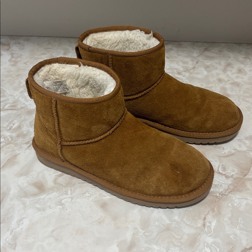 Koolaburra by UGG boots size 8 - Picture 3 of 6
